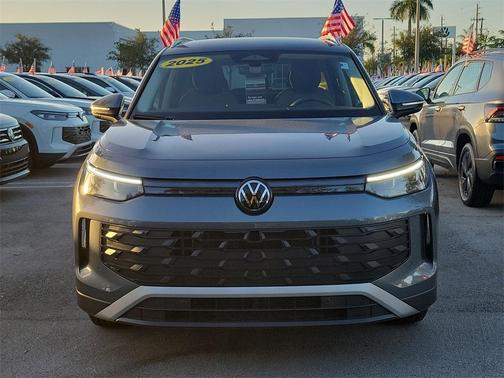 2025 Volkswagen Tiguan 2.0T S