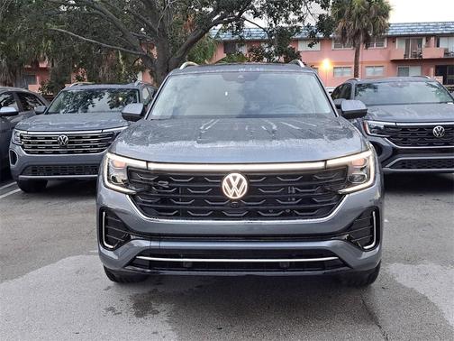 2025 Volkswagen Atlas 2.0T SEL Premium R-Line