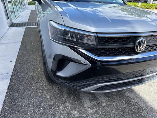 2022 Volkswagen Taos 1.5T S