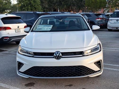 Opal White Pearl 2026 Volkswagen Jetta 1.5T SEL
