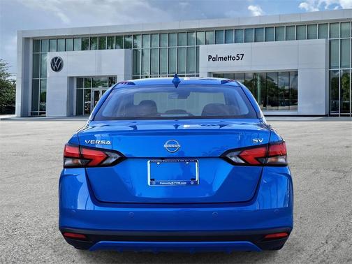 2023 Nissan Versa 1.6 SV