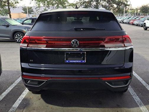 2026 Volkswagen Atlas Cross Sport 2.0T SE