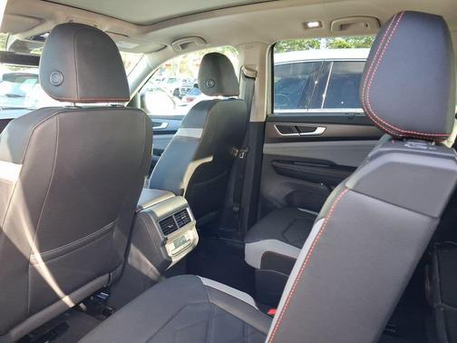 Pure Gray 2026 Volkswagen Atlas 2.0T Peak Edition