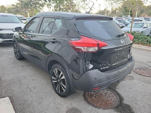 2020 Nissan Kicks SV