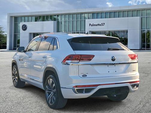 Opal White Pearl Effect 2023 Volkswagen Atlas Cross Sport 3.6L V6 SEL Premium R-Line