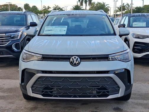Monument Gray 2026 Volkswagen Taos 1.5T SE