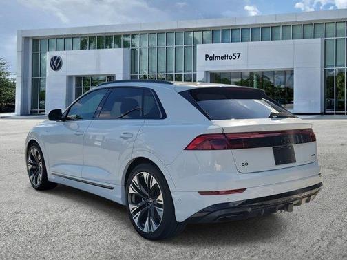 2025 Audi Q8 55 Premium