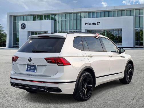 Opal White Pearl Effect 2024 Volkswagen Tiguan 2.0T SE R-Line Black