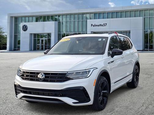 Opal White Pearl Effect 2024 Volkswagen Tiguan 2.0T SE R-Line Black