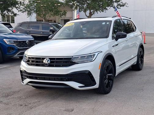 Opal White Pearl Effect 2024 Volkswagen Tiguan 2.0T SE R-Line Black
