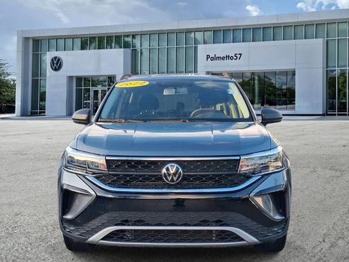 Platinum Gray Metallic 2022 Volkswagen Taos 1.5T S