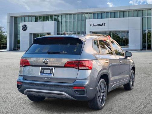 Platinum Gray Metallic 2022 Volkswagen Taos 1.5T S