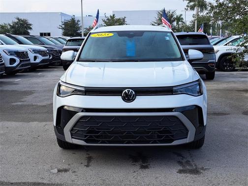 2025 Volkswagen Taos 1.5T SE
