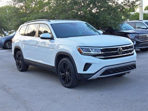 2022 Volkswagen Atlas 2.0T SE w/Technology