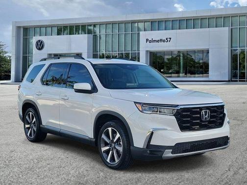 2023 Honda Pilot Touring