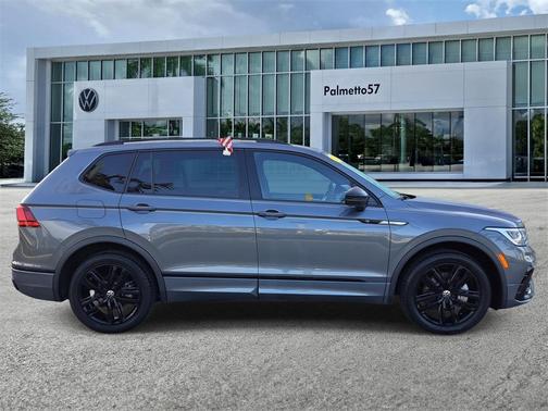 2022 Volkswagen Tiguan 2.0T SE R-Line Black