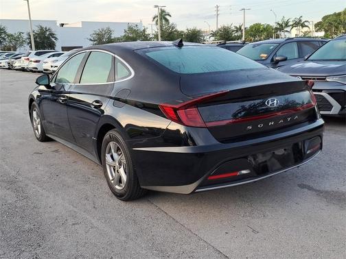 2023 Hyundai SONATA SE