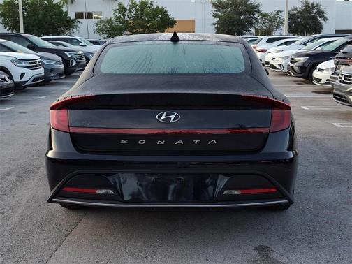2023 Hyundai SONATA SE