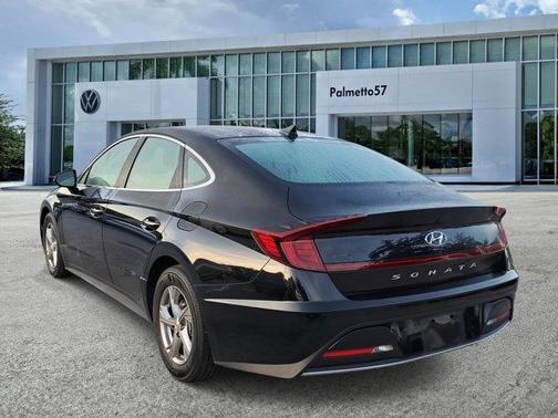 2023 Hyundai SONATA SE