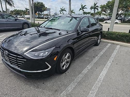 2023 Hyundai SONATA SE