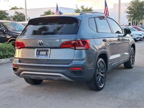 Platinum Gray Metallic 2022 Volkswagen Taos 1.5T S