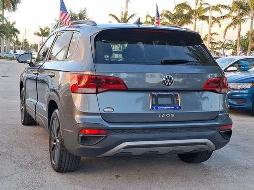 Platinum Gray Metallic 2022 Volkswagen Taos 1.5T S
