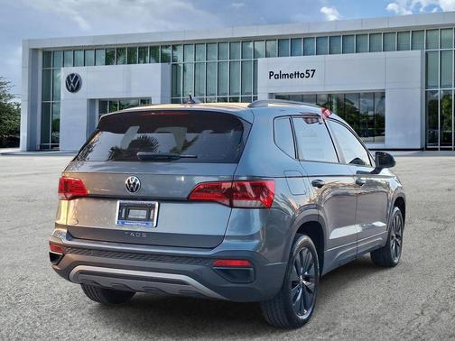 Platinum Gray Metallic 2022 Volkswagen Taos 1.5T S
