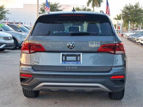 Platinum Gray Metallic 2022 Volkswagen Taos 1.5T S