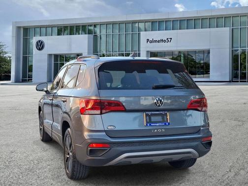 Platinum Gray Metallic 2022 Volkswagen Taos 1.5T S
