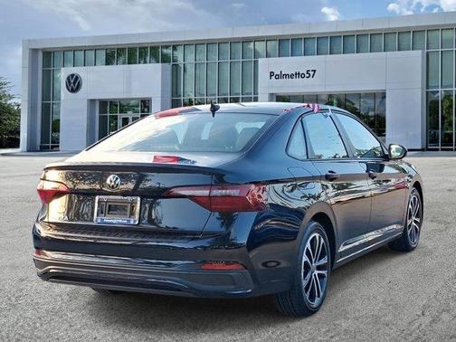 Deep Black Pearl Effect 2024 Volkswagen Jetta 1.5T Sport