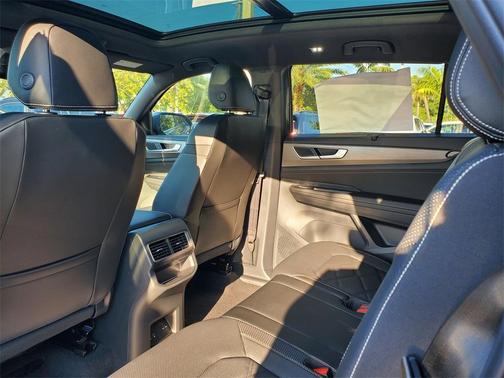 2026 Volkswagen Atlas Cross Sport 2.0T SE