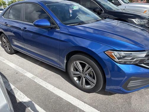 Rising Blue Metallic 2023 Volkswagen Jetta 1.5T SE