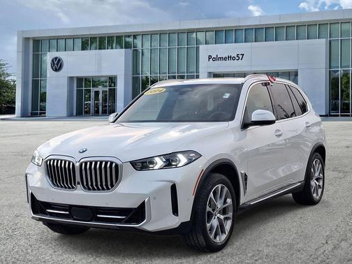 White Metallic 2024 BMW X5 sDrive40i