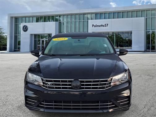 2018 Volkswagen Passat 2.0T R-Line