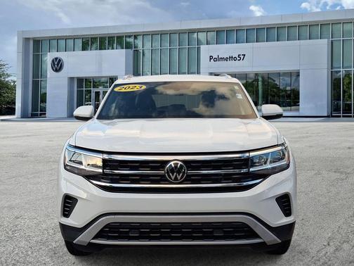 Pure White 2023 Volkswagen Atlas Cross Sport 2.0T SE