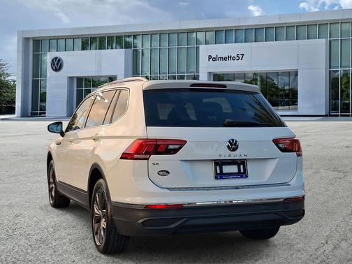 Pure White 2022 Volkswagen Tiguan 2.0T SE