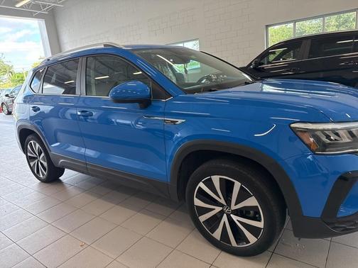 2023 Volkswagen Taos 1.5T SE