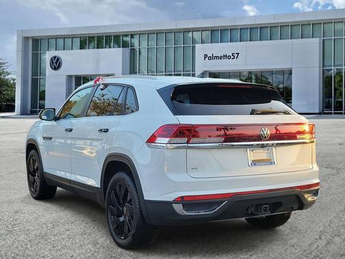 2024 Volkswagen Atlas Cross Sport 2.0T SE w/Technology
