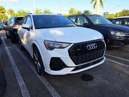2021 Audi Q3 45 S line Premium