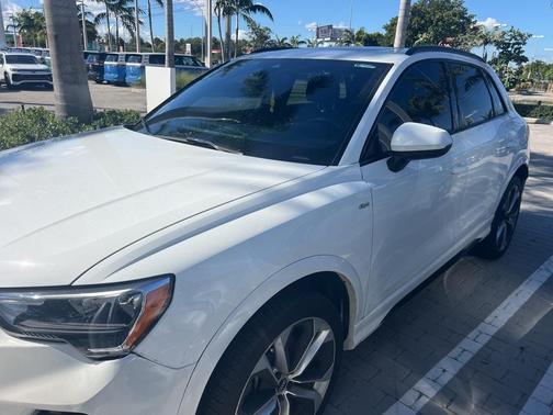2021 Audi Q3 45 S line Premium