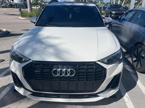 2021 Audi Q3 45 S line Premium
