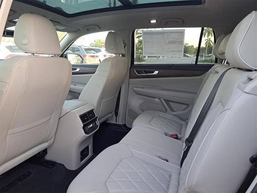 2025 Volkswagen Atlas 2.0T SEL Premium R-Line