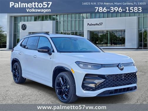 2025 Volkswagen Tiguan 2.0T SE R-Line Black