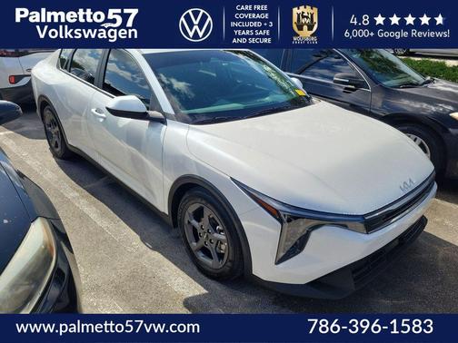 Snow White Pearl 2025 Kia K4