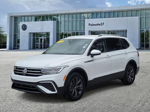 Pure White 2022 Volkswagen Tiguan 2.0T SE