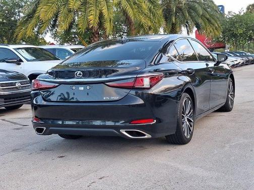 Black 2025 Lexus ES 350 350