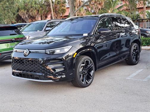 2026 Volkswagen Tiguan 2.0T SEL R-Line