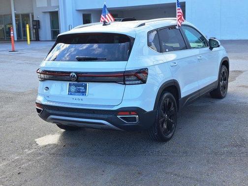 2025 Volkswagen Taos 1.5T SE