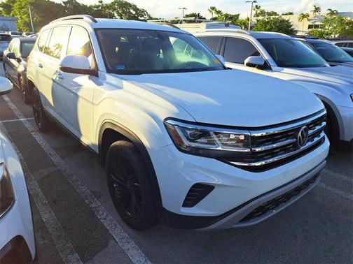 2023 Volkswagen Atlas 3.6L SE w/Technology