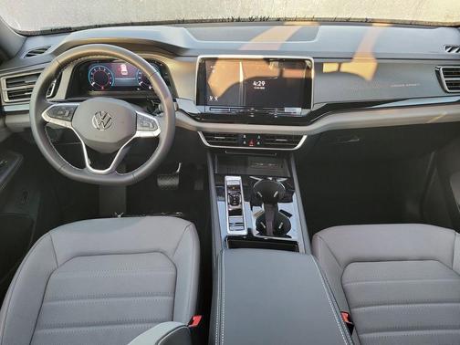 2026 Volkswagen Atlas Cross Sport 2.0T SEL